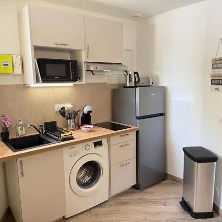 T1 - Centre - Madeleine Apartment